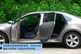 2011款上海大众全新帕萨特1.8T御尊版试驾实拍