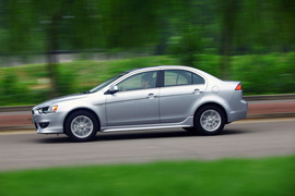 2011款三菱翼神1.8L