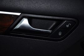 2011款奔驰R350L