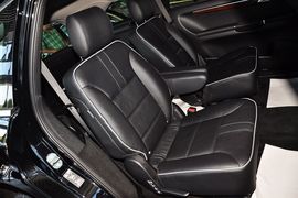 2011款奔驰R350L