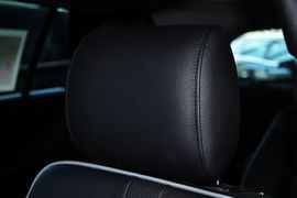 2011款奔驰R350L