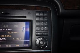2011款奔驰R350L