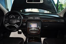 2011款奔驰R350L