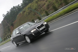 2007款荣威750动态