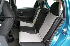 2012款丰田雅力士