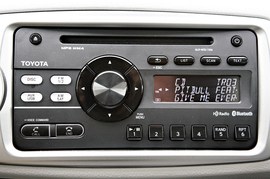 2012款丰田雅力士