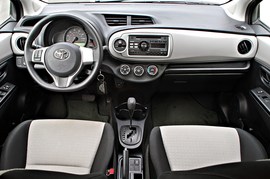 2012款丰田雅力士