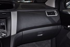 2011款风行景逸LV