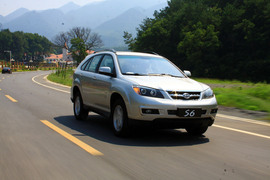 2011款比亚迪S6试驾