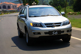 2011款比亚迪S6试驾