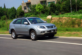 2011款比亚迪S6试驾