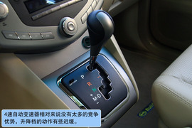 2011款比亚迪S6试驾