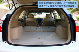 2011款比亚迪S6试驾