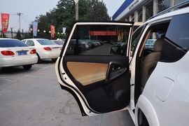 2011款一汽丰田RAV4