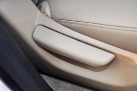 2011款一汽丰田RAV4