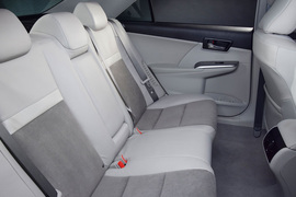 2012款丰田凯美瑞Hybrid