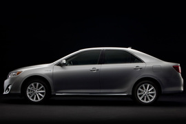 2012款丰田凯美瑞Hybrid