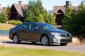 2012款丰田凯美瑞Hybrid