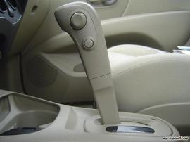 2007款日产骊威