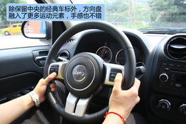 2011款Jeep新指南者2.4L