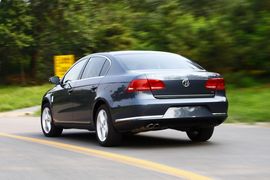 2012款一汽大众全新迈腾2.0TSI深度测试