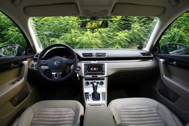 2012款一汽大众全新迈腾2.0TSI深度测试