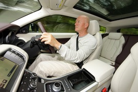 2012款路虎揽胜极光海外试驾实拍