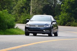 2012款一汽大众全新迈腾2.0TSI深度测试