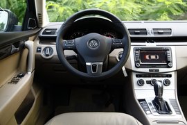 2012款一汽大众全新迈腾2.0TSI深度测试