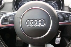 2011款奥迪TTS
