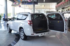 2011款一汽丰田RAV4