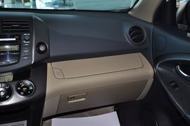 2011款一汽丰田RAV4
