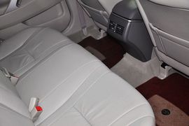 2011款广汽丰田凯美瑞200G经典版到店实拍