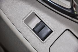 2011款广汽丰田凯美瑞200G经典版到店实拍