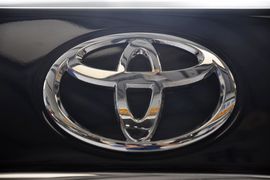 2011款广汽丰田凯美瑞200G经典版到店实拍