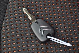 2012款东风雪铁龙C2