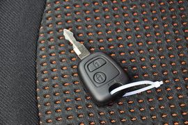 2012款东风雪铁龙C2