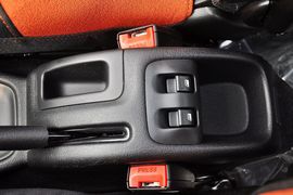 2012款东风雪铁龙C2