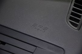 2011款东风雪铁龙C5