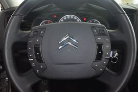 2011款东风雪铁龙C5