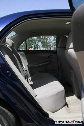 丰田卡罗拉内饰
