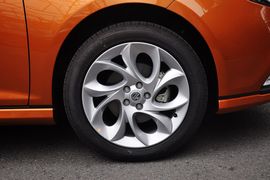 2012款MG6