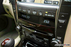 雷克萨斯LS460L内饰