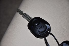 2011款荣威W5