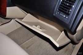 2011款荣威W5