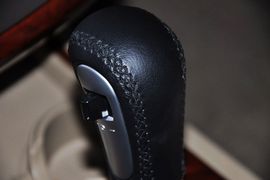 2011款荣威W5