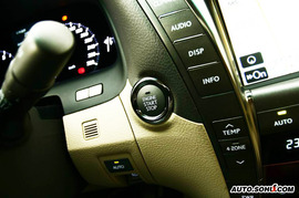 雷克萨斯LS460L内饰