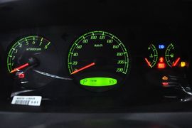 2011款荣威W5