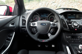 2013款福特福克斯ST