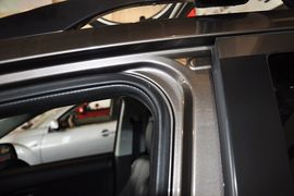 2011款三菱欧蓝德劲界